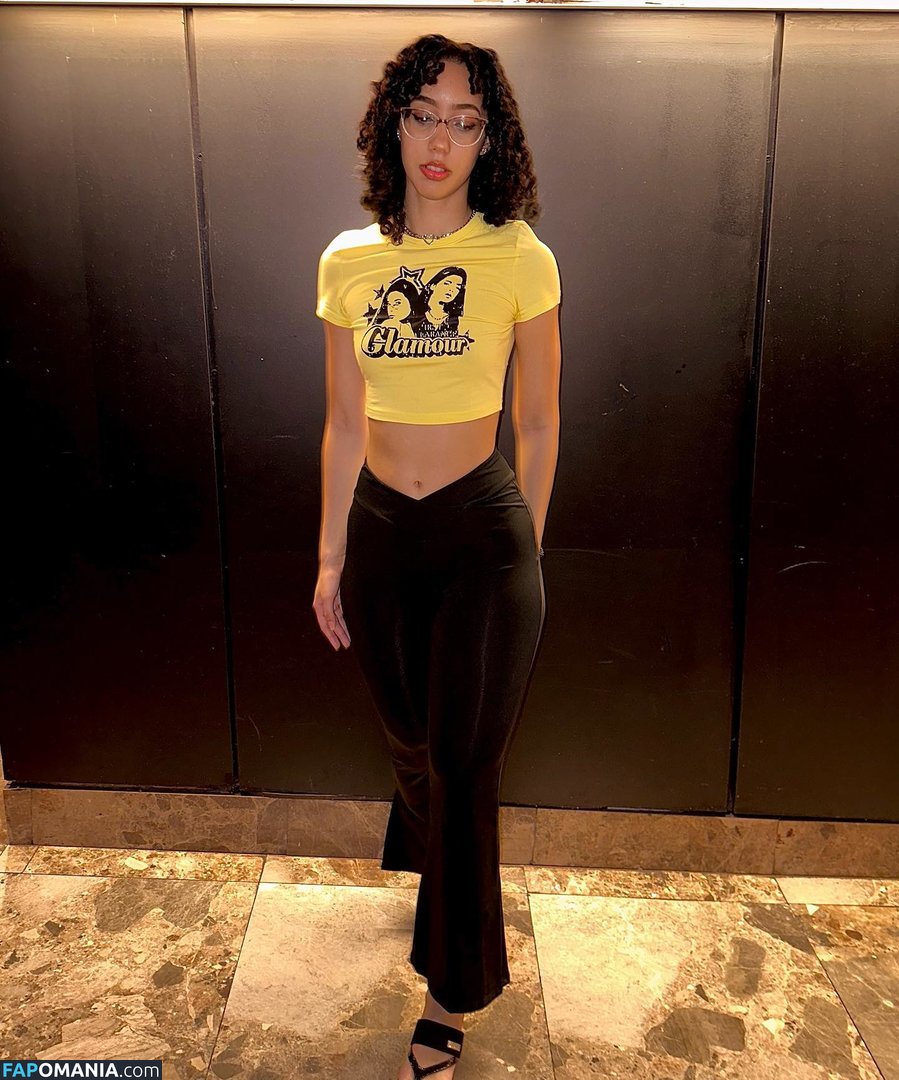 eliana / ewmxt / lalayravo / woahnatty Nude OnlyFans  Leaked Photo #32