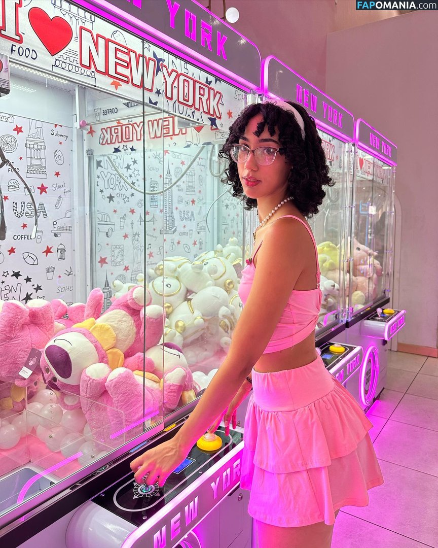 eliana / ewmxt / lalayravo / woahnatty Nude OnlyFans  Leaked Photo #44