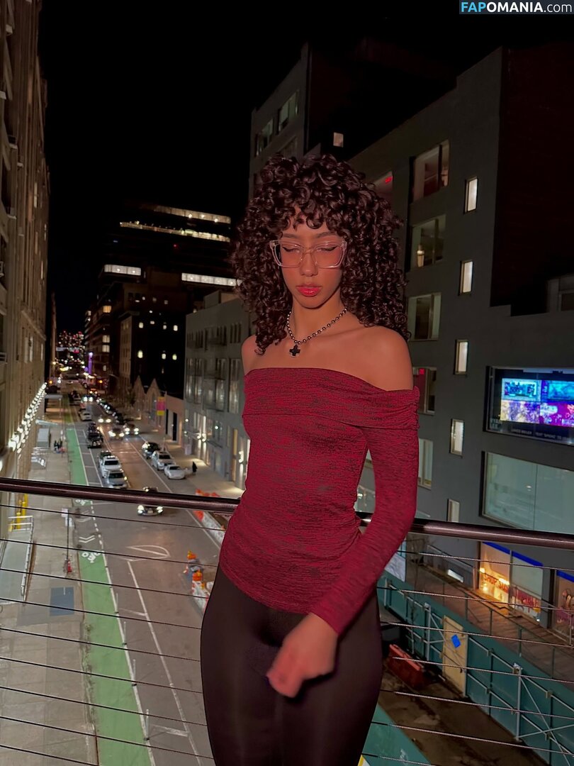 eliana / ewmxt / lalayravo / woahnatty Nude OnlyFans  Leaked Photo #74