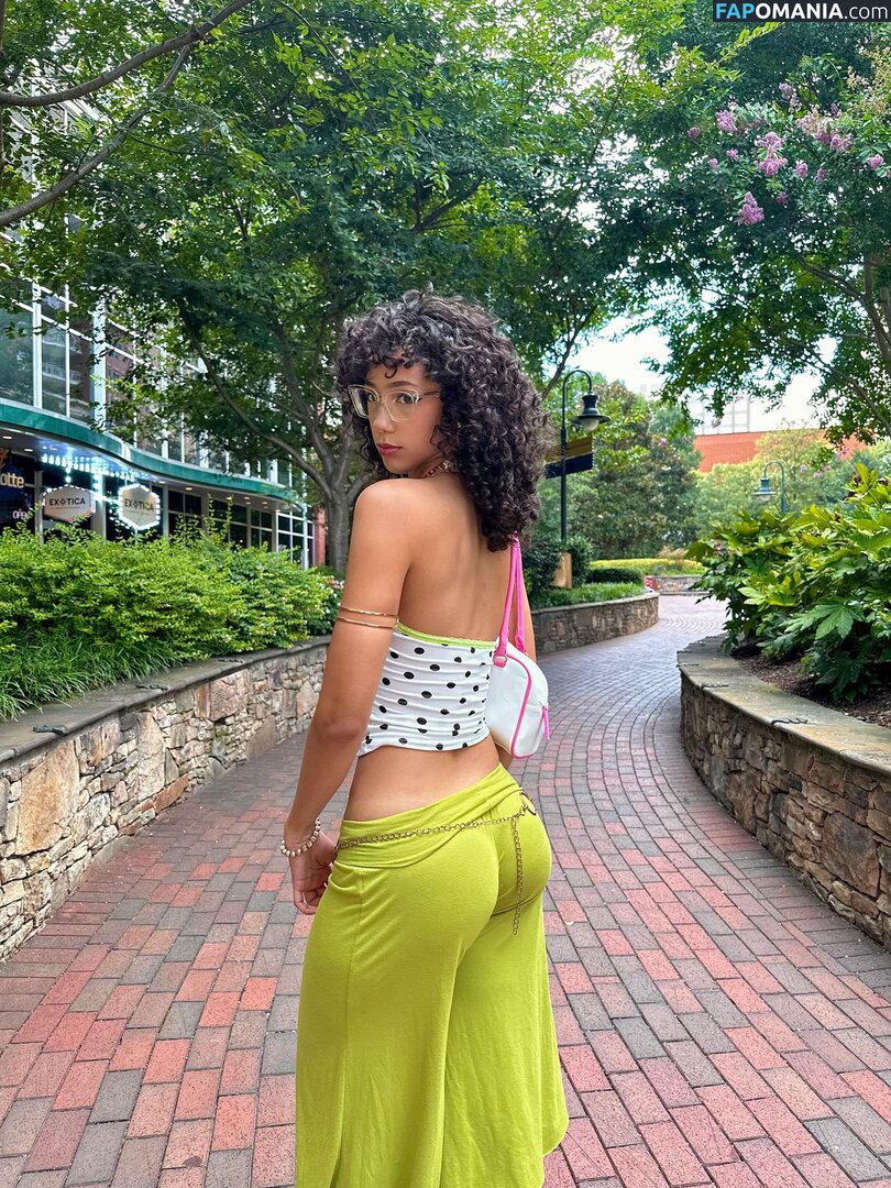 eliana / ewmxt / lalayravo / woahnatty Nude OnlyFans  Leaked Photo #79