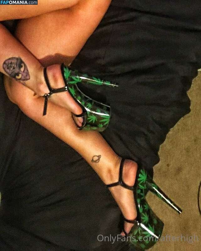 Extra_sarah / high_hoe / https: Nude OnlyFans  Leaked Photo #5