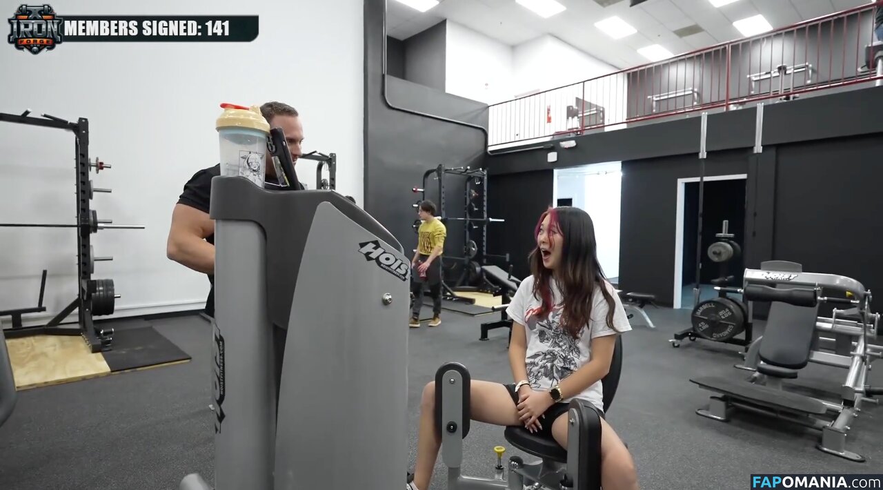 ExtraEmily / extra.emilay / extraemilyy / extremly_cute Nude OnlyFans  Leaked Photo #7