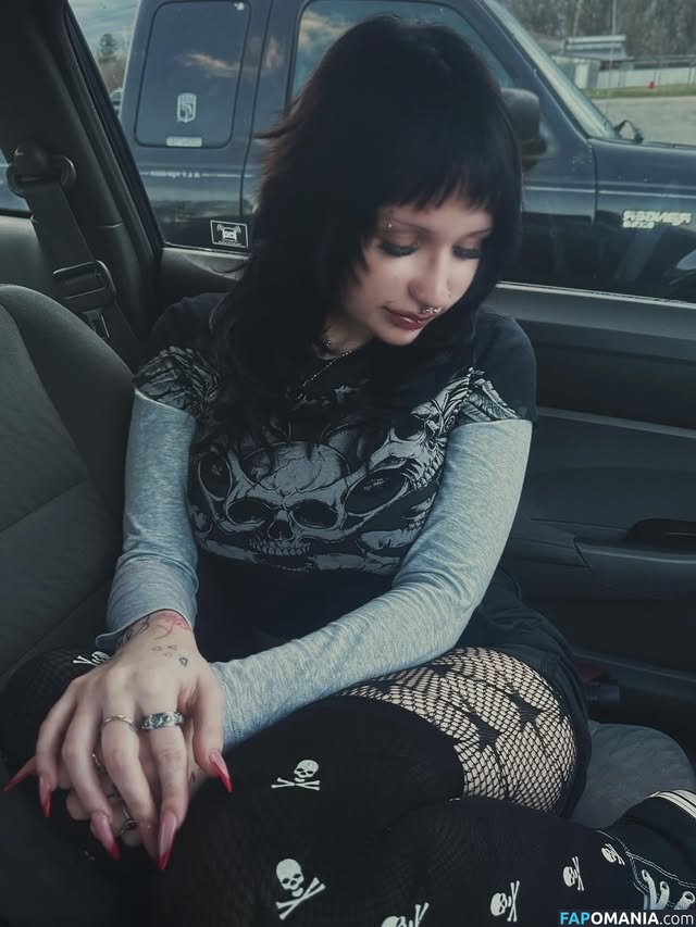 ezrasblood / phatpusssy Nude OnlyFans  Leaked Photo #13