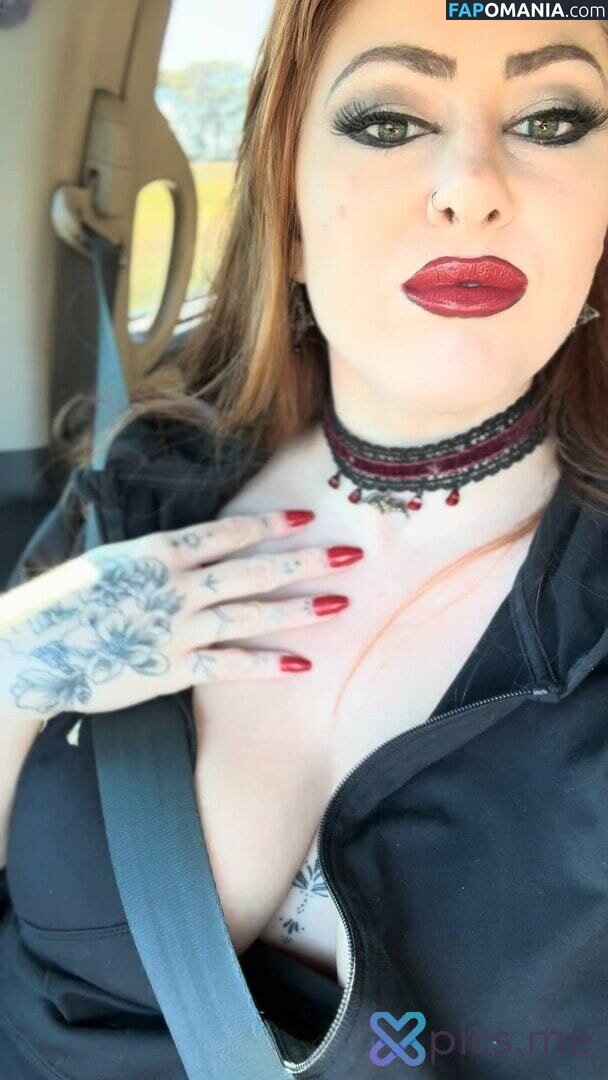 Fae Housewife / Faehousewife Nude OnlyFans  Leaked Photo #1