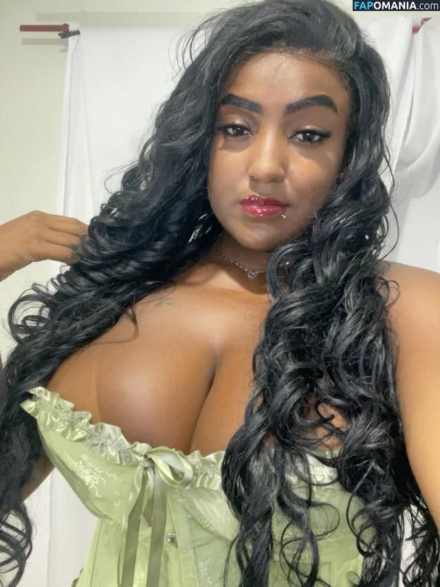 Faellaz12 / Rafaella Nogueira Nude OnlyFans  Leaked Photo #2
