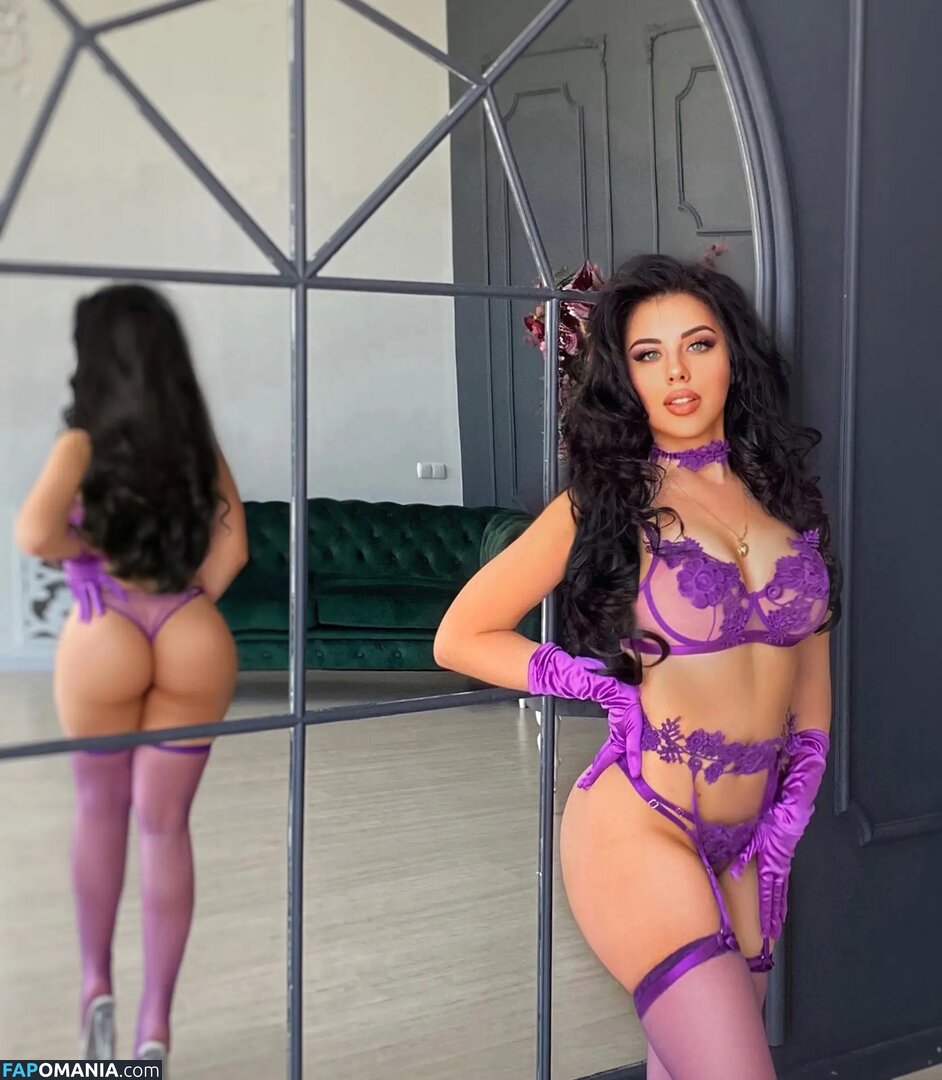 Fainka Mmmi Nude OnlyFans  Leaked Photo #8