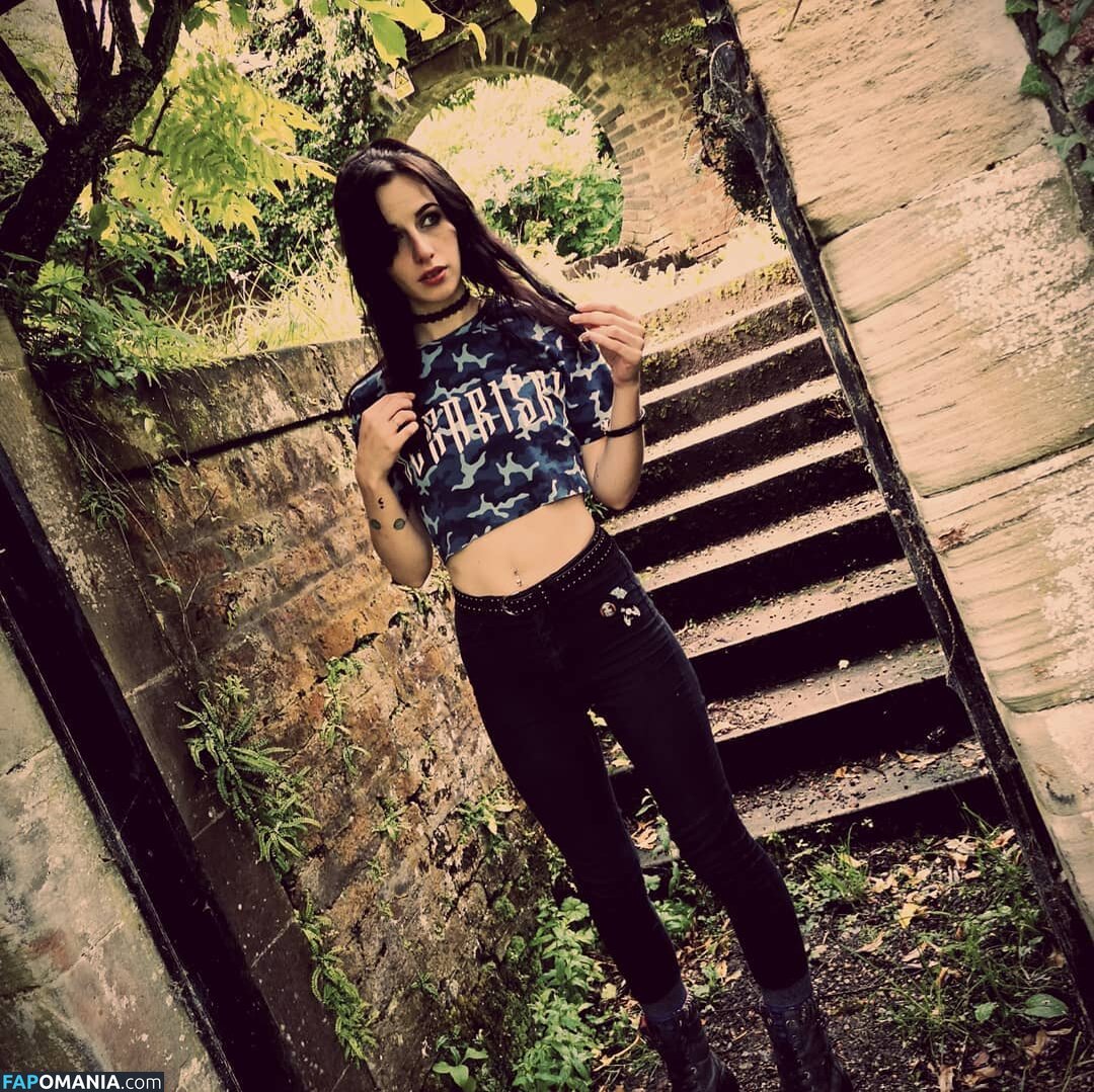 falseangel / falseangelx / xfalse_angelx Nude OnlyFans  Leaked Photo #2