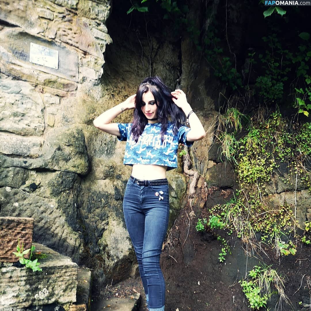 falseangel / falseangelx / xfalse_angelx Nude OnlyFans  Leaked Photo #3