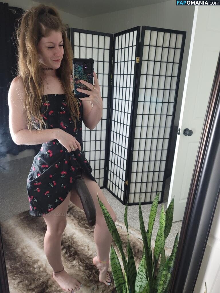 feetofastoner / feetofastonerr Nude OnlyFans  Leaked Photo #11