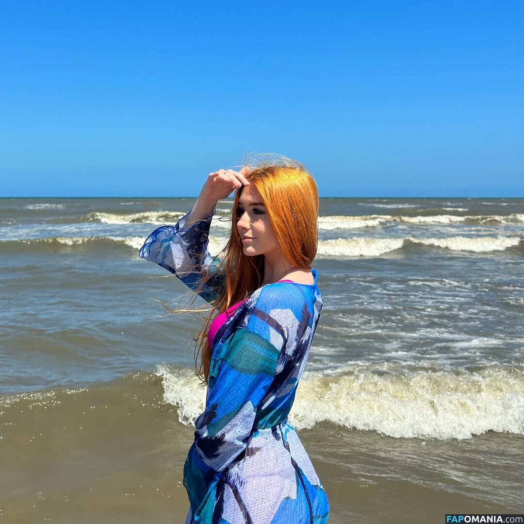 Feeh Hanzen / Fernanda Hanzen / feeh_hanzen / feehhanzen Nude OnlyFans  Leaked Photo #10