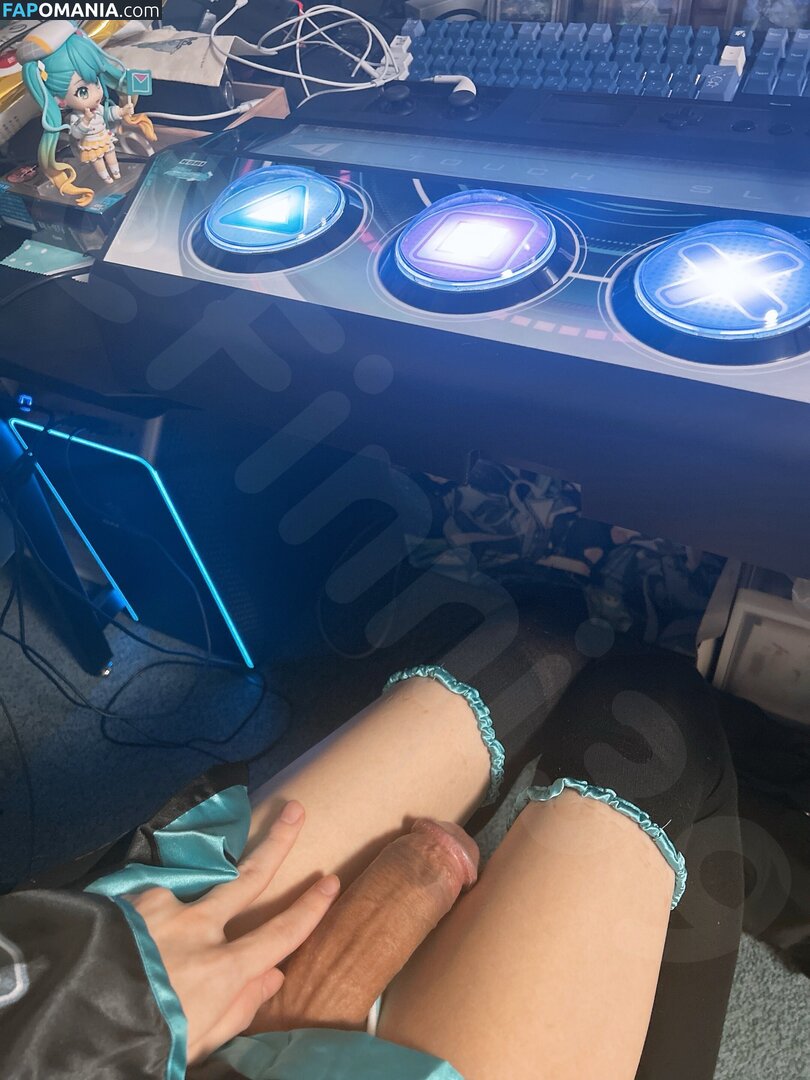 Finni081 / finni / kotomitako Nude OnlyFans  Leaked Photo #24