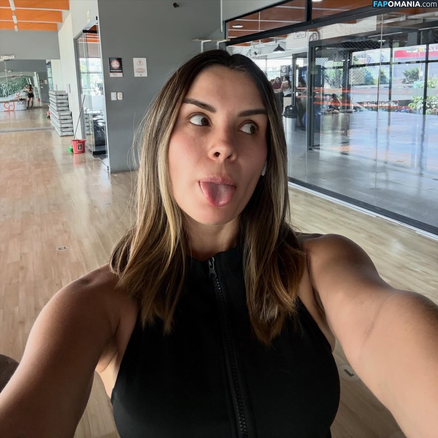 Fiorella Retiz / fiorellaretiz Nude OnlyFans  Leaked Photo #14