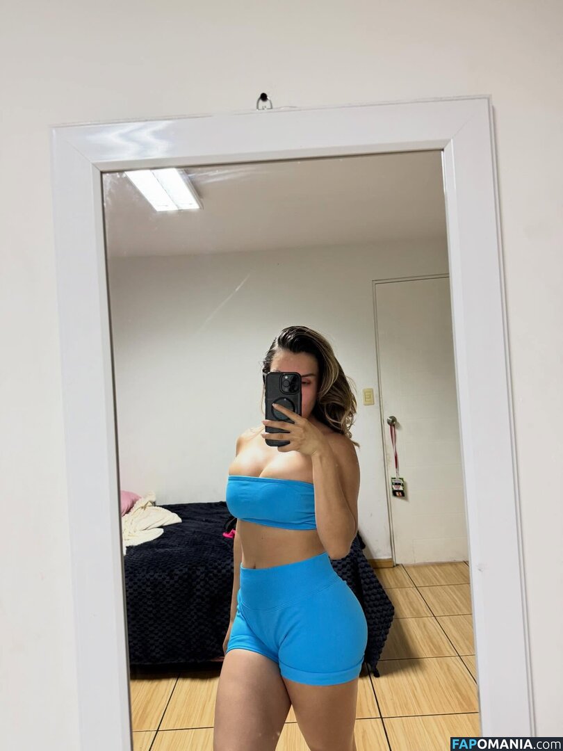 Fiorella Retiz / fiorellaretiz Nude OnlyFans  Leaked Photo #17