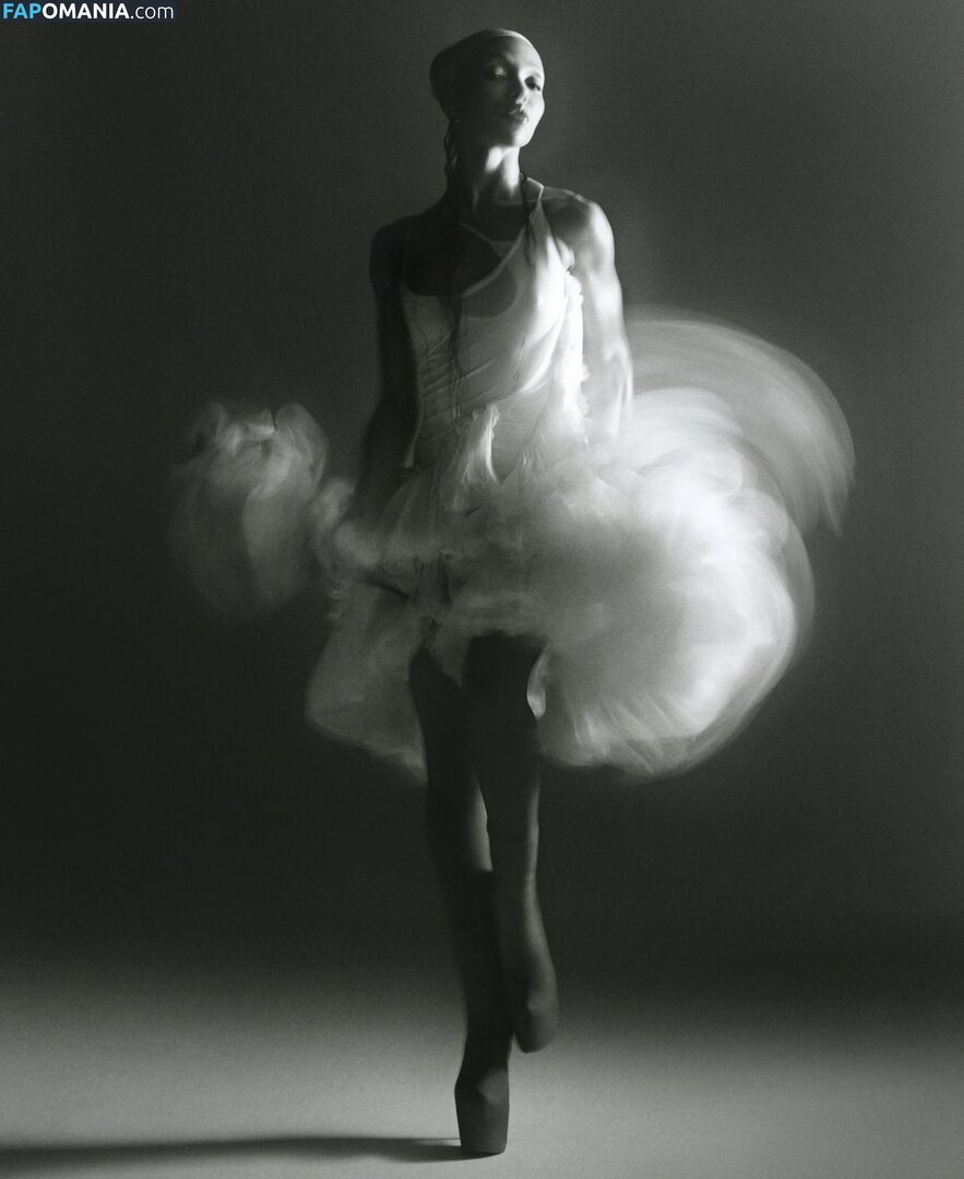 FKA Twigs / FKAtwigs Nude OnlyFans  Leaked Photo #6