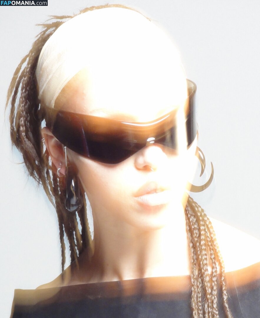 FKA Twigs / FKAtwigs Nude OnlyFans  Leaked Photo #7