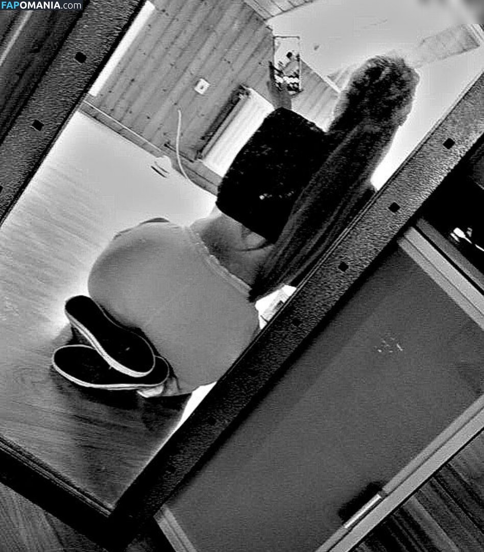 Flashinaa / flashinaa2 Nude OnlyFans  Leaked Photo #10