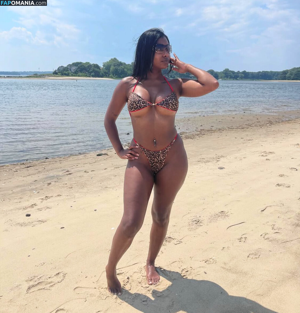 flo__pa Nude OnlyFans  Leaked Photo #4