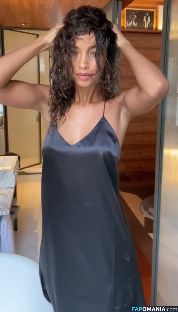 Flora Coquerel / floracoquerel Nude OnlyFans  Leaked Photo #19