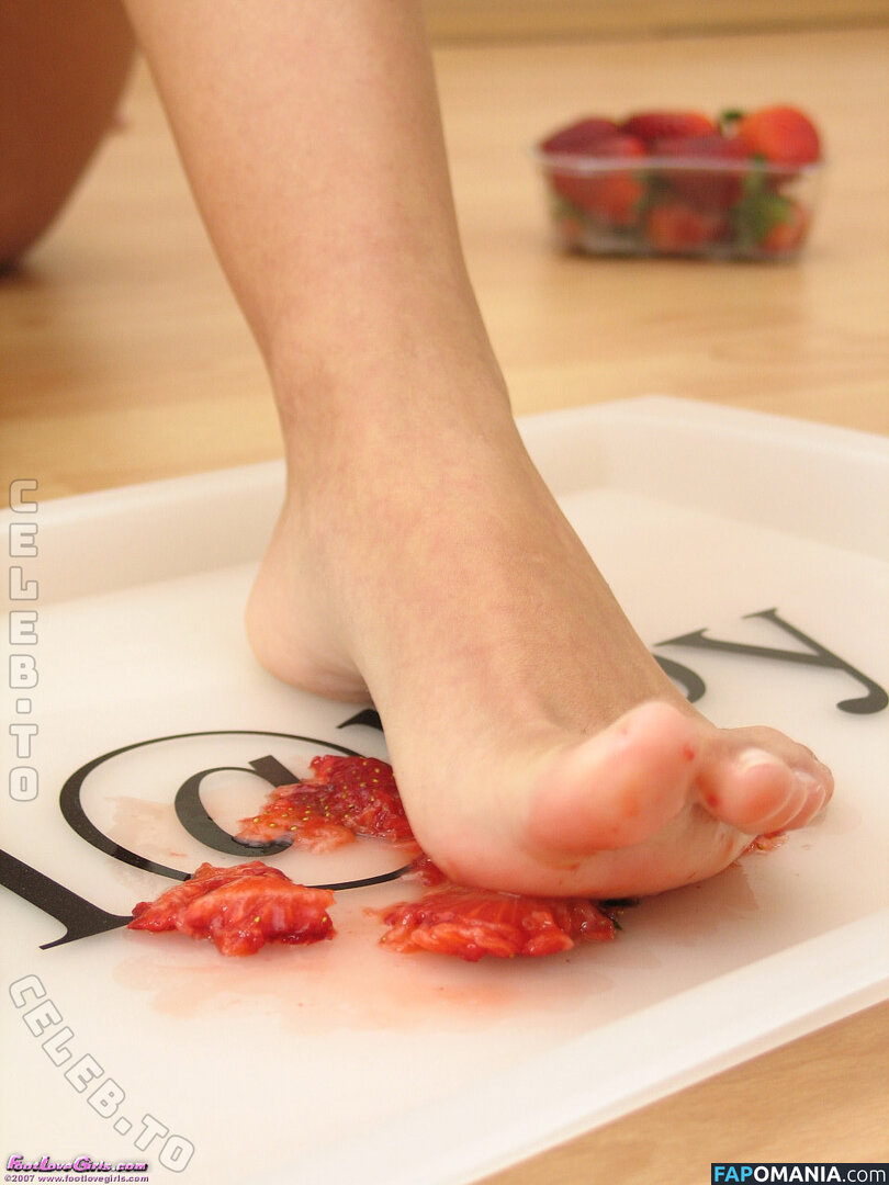 Footlovegirls Nude OnlyFans  Leaked Photo #38