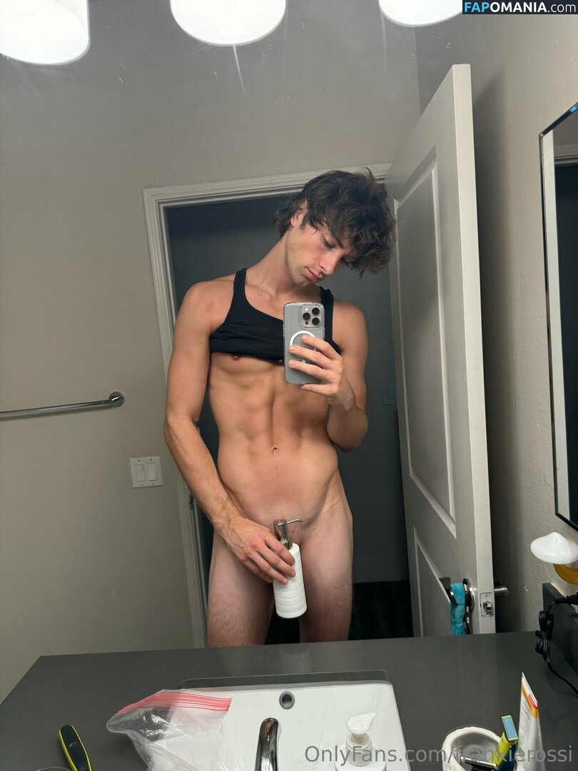 frankierossi / itsfrankierossi Nude OnlyFans  Leaked Photo #12