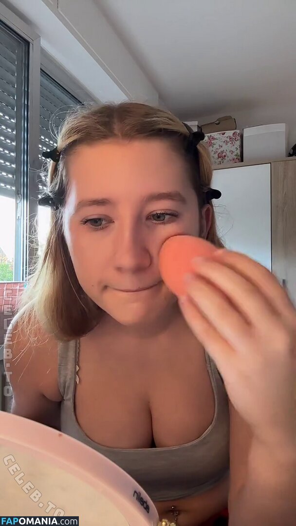 franziihtz / franziiiiihtz Nude OnlyFans  Leaked Photo #2