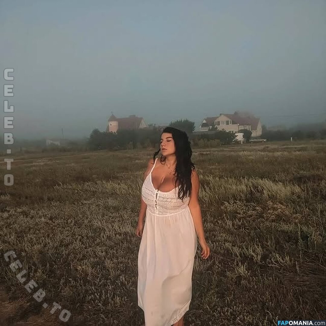 Frautramvai4ik Nude OnlyFans  Leaked Photo #8