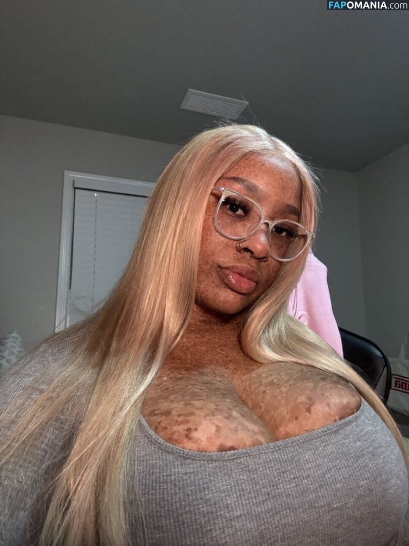 freckled47 / freckledn / sweetspinkles471 Nude OnlyFans  Leaked Photo #50