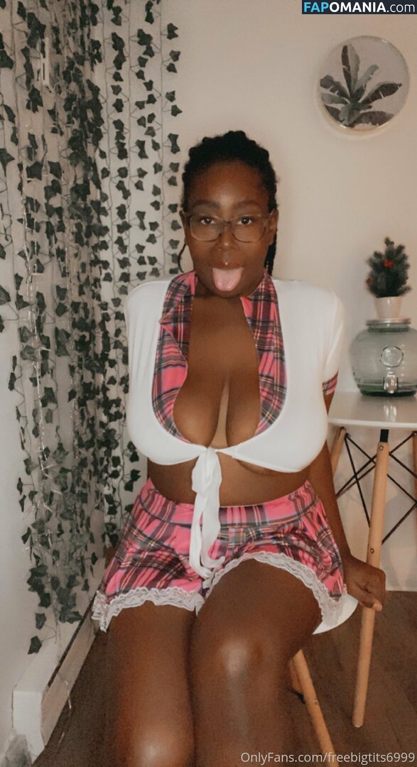 freebigtits6999 / hippychick7609 Nude OnlyFans  Leaked Photo #11