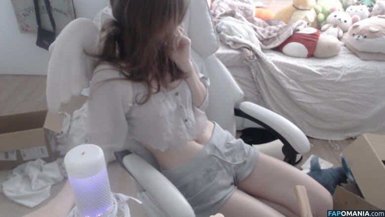 frenchbread1122 / frenchybread1122 / maple3944archive / maplebreadok Nude OnlyFans  Leaked Photo #1