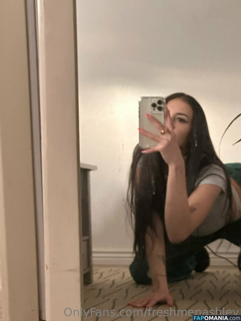 _ashhhhleeey_ / freshmenashley Nude OnlyFans  Leaked Photo #349