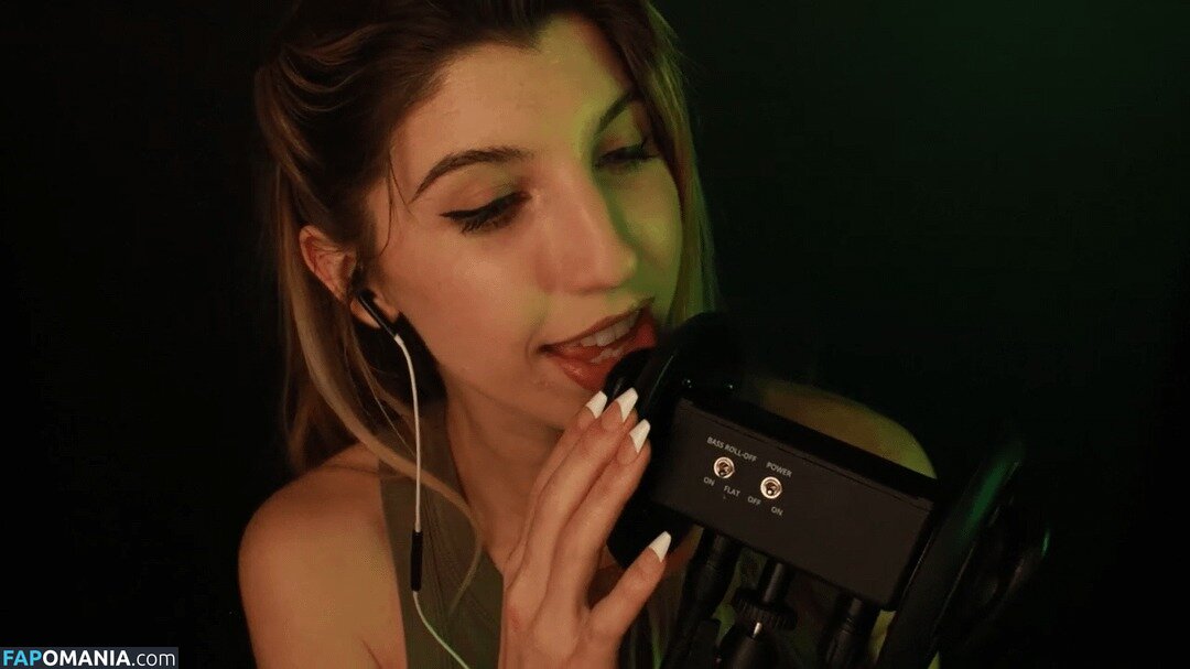 FrivolousFox ASMR / FrivviFox / frivvay Nude OnlyFans  Leaked Photo #148