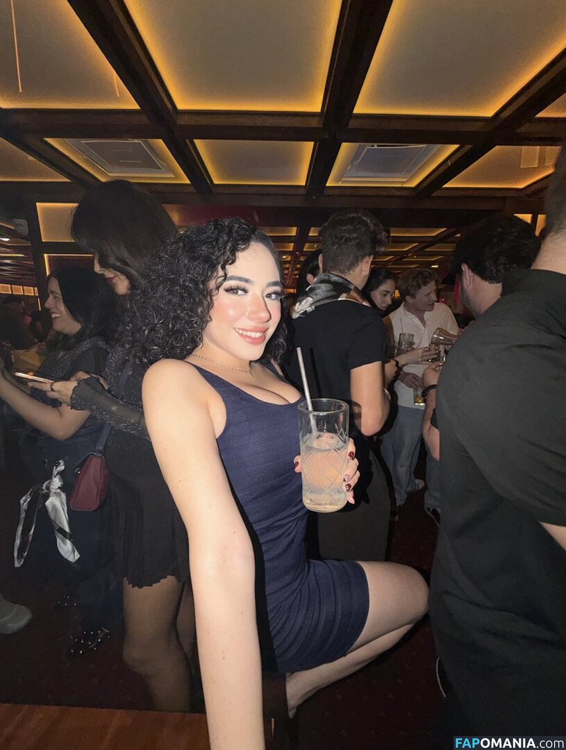 Fulyanm Zsauri Nude OnlyFans  Leaked Photo #3