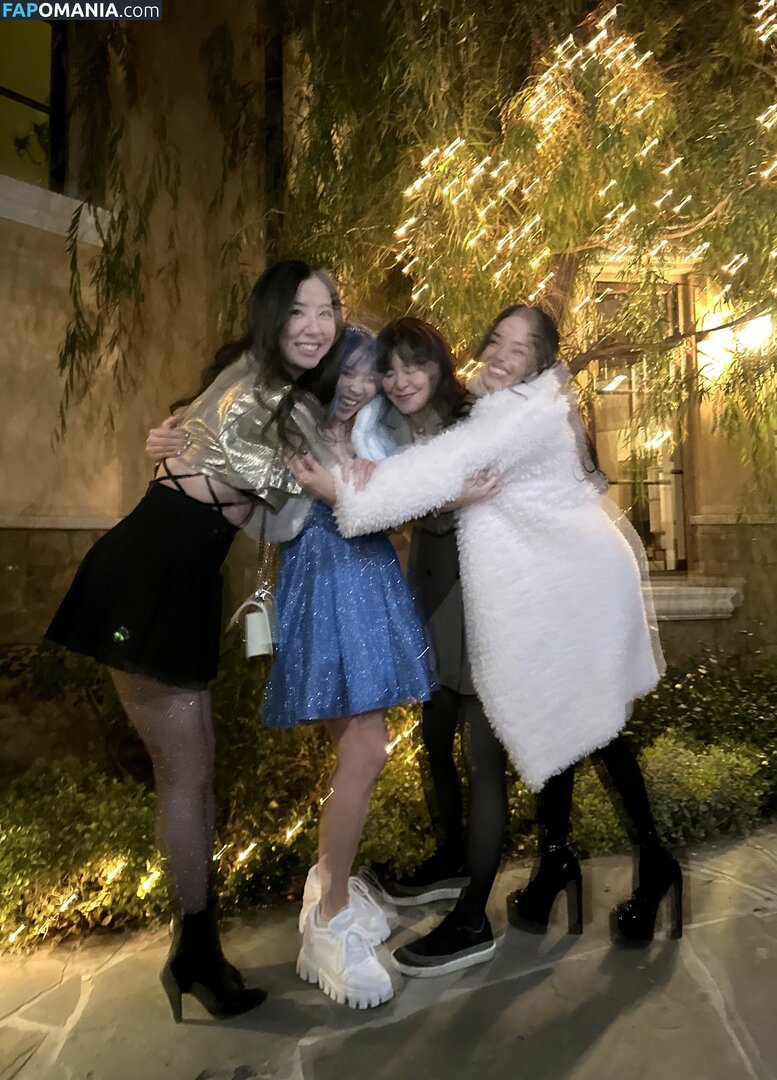 Fuslie / Leslie Nude OnlyFans  Leaked Photo #175