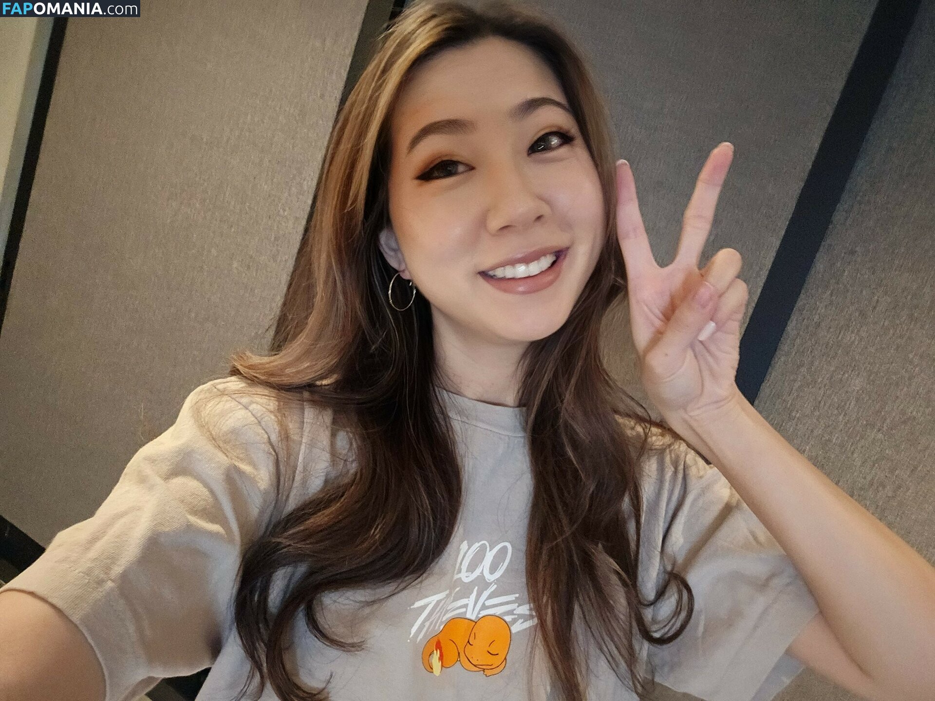 Fuslie / Leslie Nude OnlyFans  Leaked Photo #447