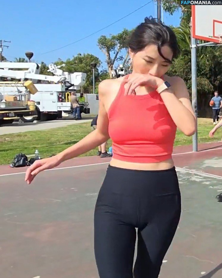 Fuslie / Leslie Nude OnlyFans  Leaked Photo #762