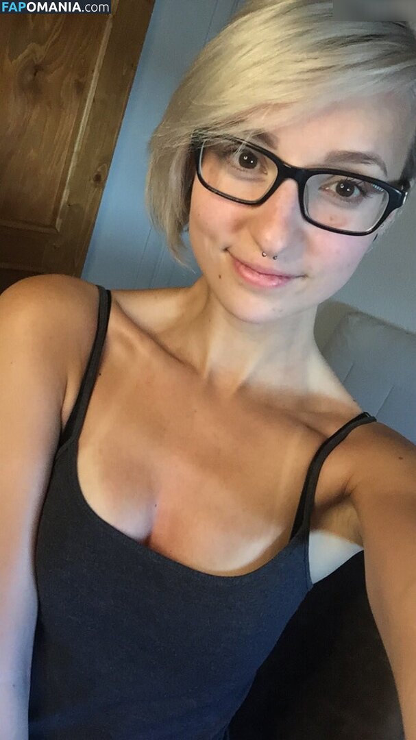 Fuxy / itssarahhoskins Nude OnlyFans  Leaked Photo #30