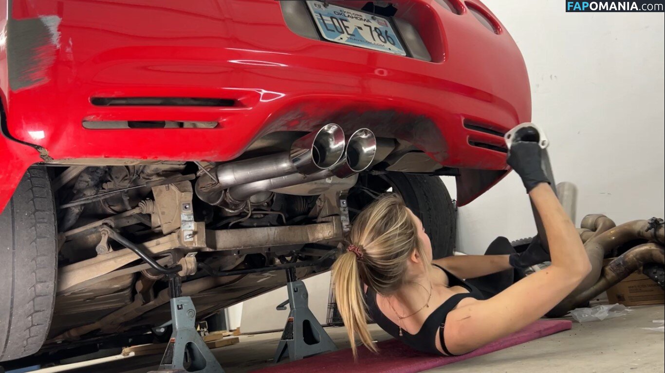 Gabby Downing / _gbabz_ Nude OnlyFans  Leaked Photo #35