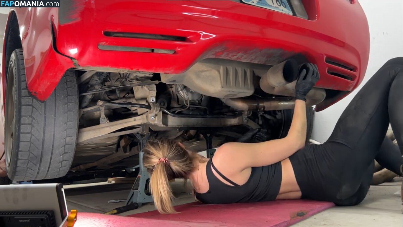 Gabby Downing / _gbabz_ Nude OnlyFans  Leaked Photo #39