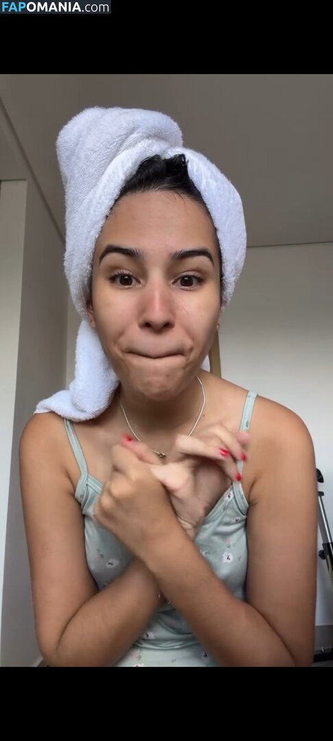 Gabi Goncalvis / gabigoncalvis Nude OnlyFans  Leaked Photo #1