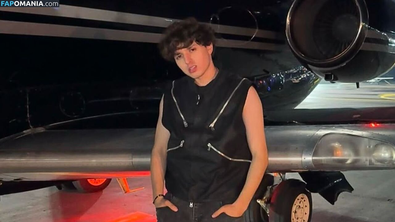 Gabito Ballesteros Nude OnlyFans  Leaked Photo #3