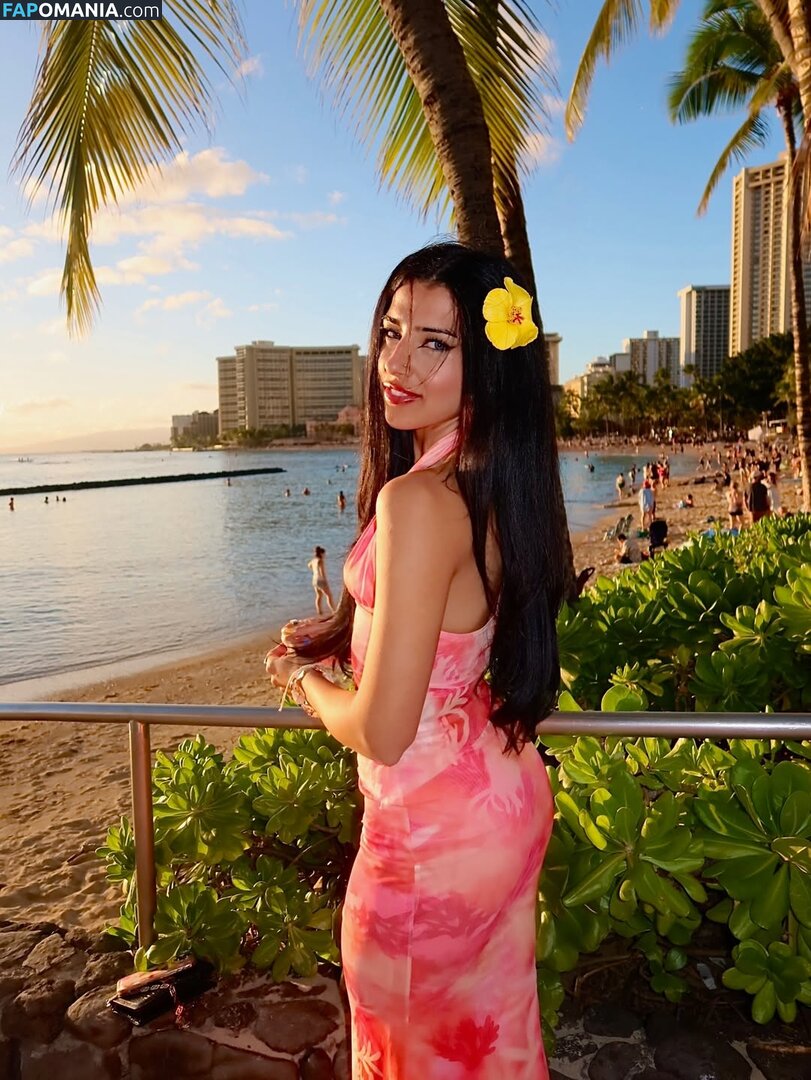 Gal Akbari / gal.qal / officialonlygal Nude OnlyFans  Leaked Photo #2