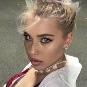 gamergirl_oakley