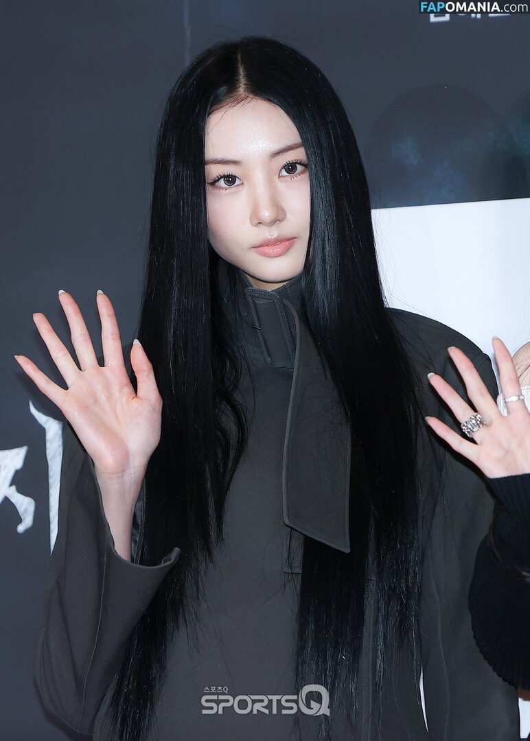 Gawon / Lee Ga-won / MEOVV_GAWON / gawon_moevv / https: / 이가원 MEOVV Nude OnlyFans  Leaked Photo #21