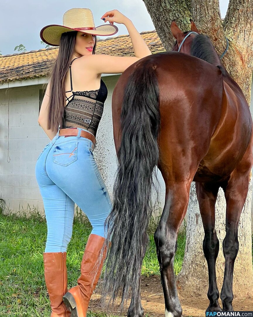 Geandra Bazzanella / geandrabazzanella Nude OnlyFans  Leaked Photo #2