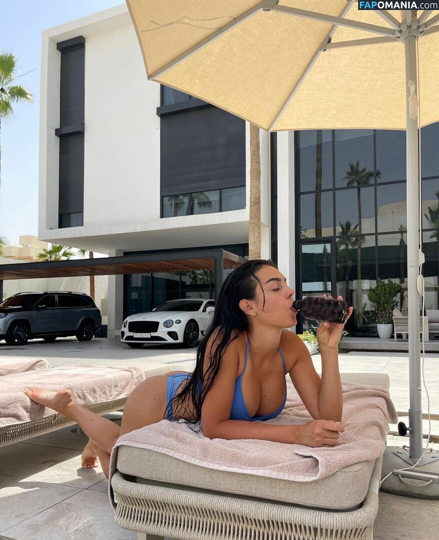 Georgina Rodriguez / georginagio Nude OnlyFans  Leaked Photo #69