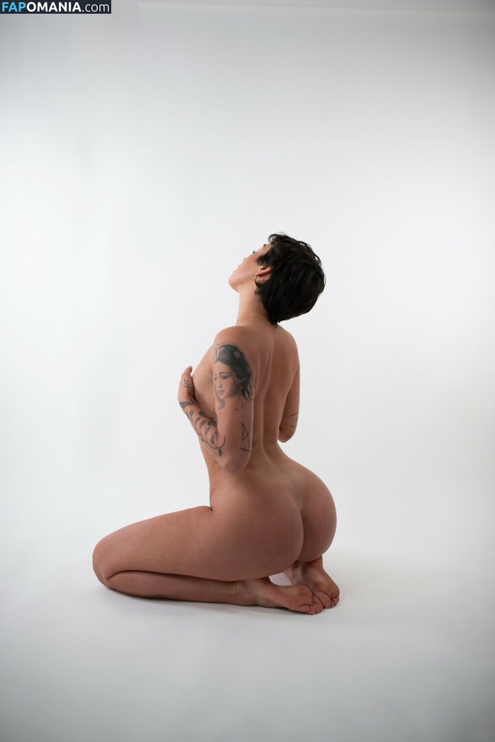 Gianna Evelyn / Giannaevelyn Nude OnlyFans  Leaked Photo #12