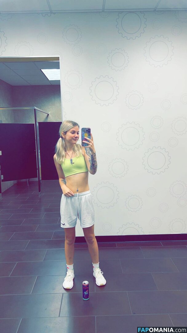 Gingiehippie / genevievethepoet / mjwrighttt Nude OnlyFans  Leaked Photo #3