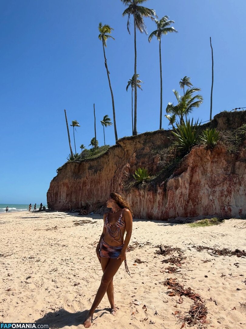 Giovana Cordeiro / cordeirogi Nude OnlyFans  Leaked Photo #5