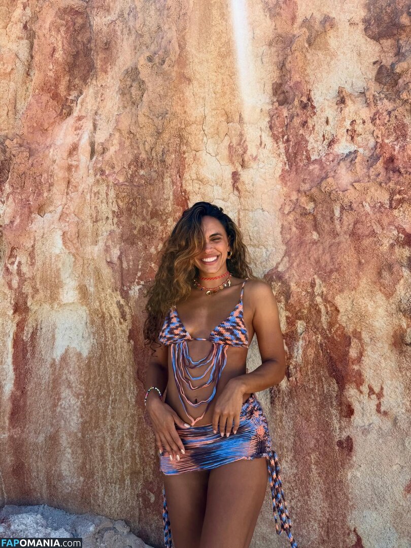 Giovana Cordeiro / cordeirogi Nude OnlyFans  Leaked Photo #7