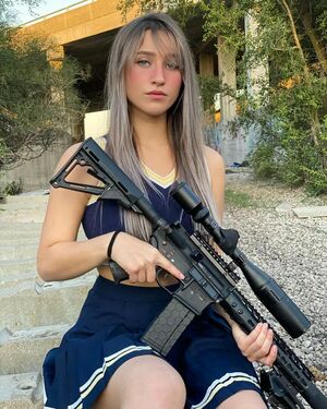 Girls With Guns